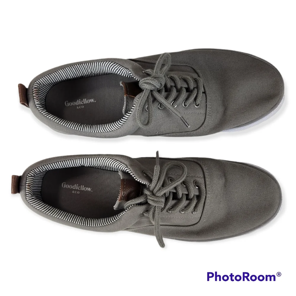 Goodfellow & Co gray and white canvas deck/boat shoes size 10